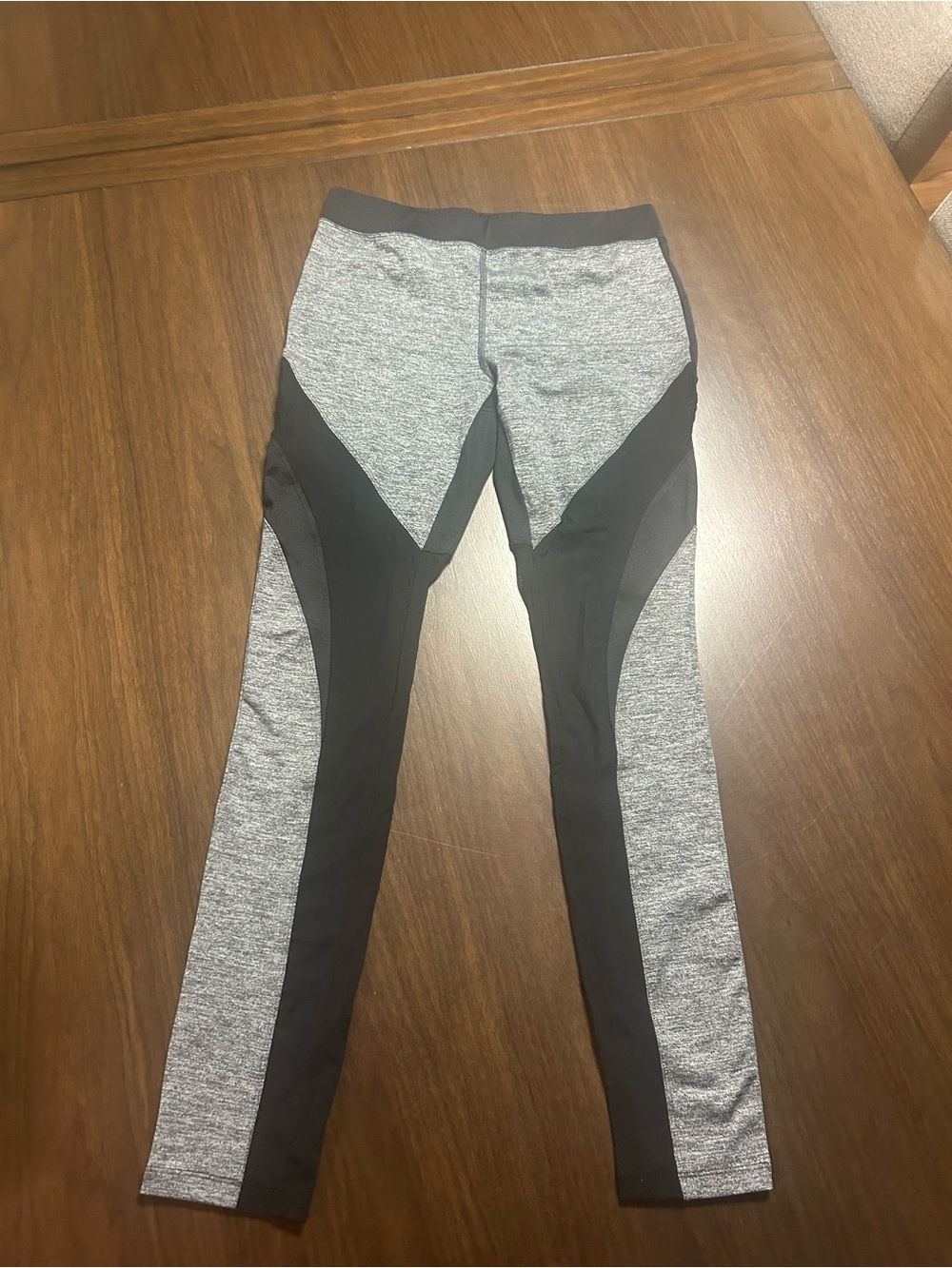Women’s Active Leggings - Gray and Black